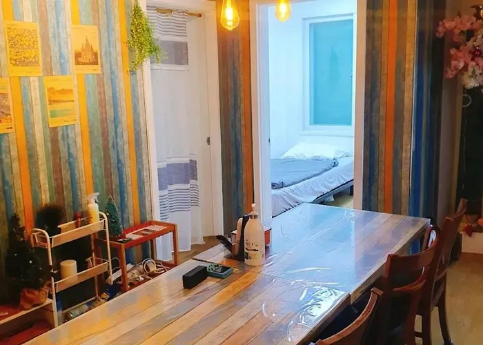 문 하우스 아파트 *